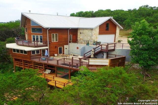 Listing photo id 36 for 21008 W Lakeshore Dr