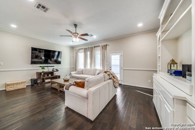 Image 5 of 25 For 2820 Lake Highlands