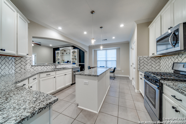Image 8 of 25 For 2820 Lake Highlands