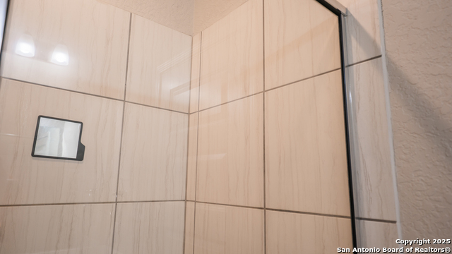 Listing photo id 17 for 3311 Rosita