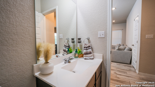 Listing photo id 26 for 3311 Rosita