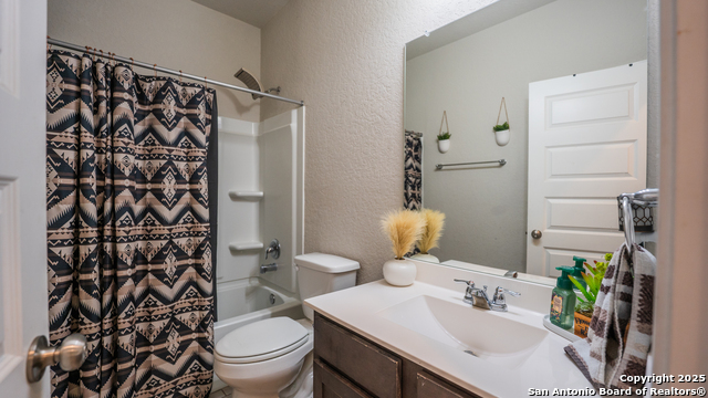 Listing photo id 27 for 3311 Rosita