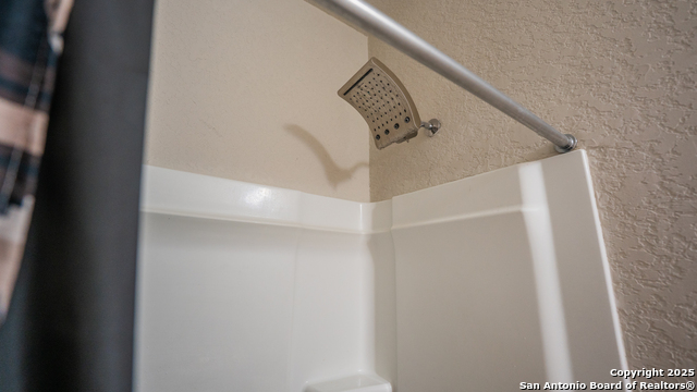 Listing photo id 28 for 3311 Rosita