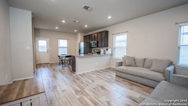 Listing photo id 4 for 3311 Rosita