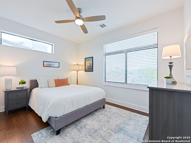 Image 32 of 46 For 1606 Hackberry #201 N 201