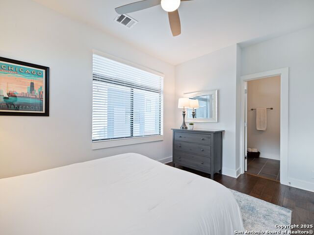 Image 33 of 46 For 1606 Hackberry #201 N 201