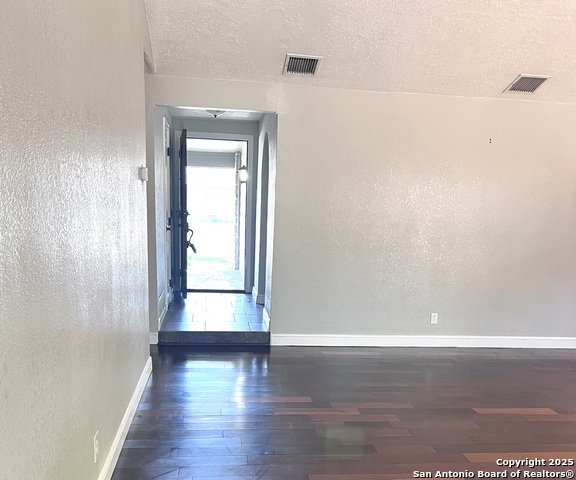 Image 11 of 41 For 6707 Spring Garden