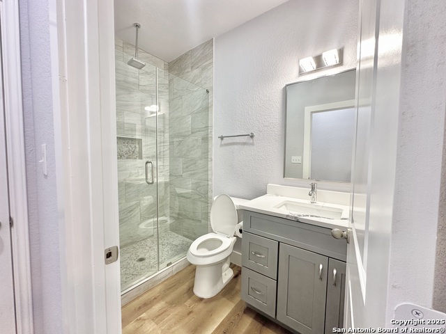 Image 11 of 31 For 1535 Hillcrest Drive