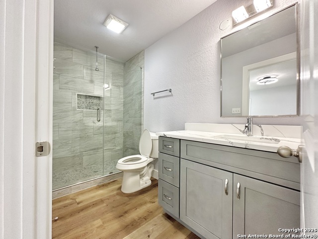 Image 13 of 31 For 1535 Hillcrest Drive