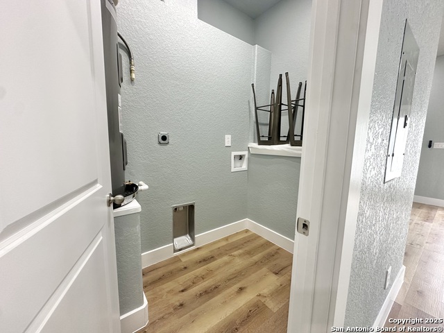 Image 21 of 31 For 1535 Hillcrest Drive