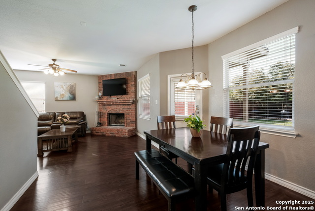 Image 12 of 25 For 9903 Rostock Ln