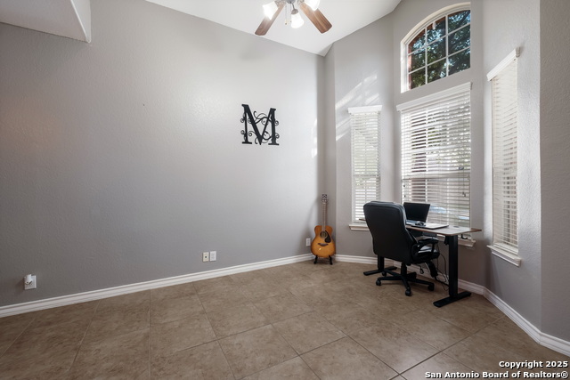 Image 3 of 25 For 9903 Rostock Ln