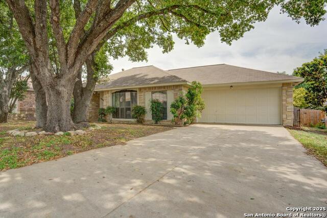 Listing photo id 0 for 7830 Lark Ridge