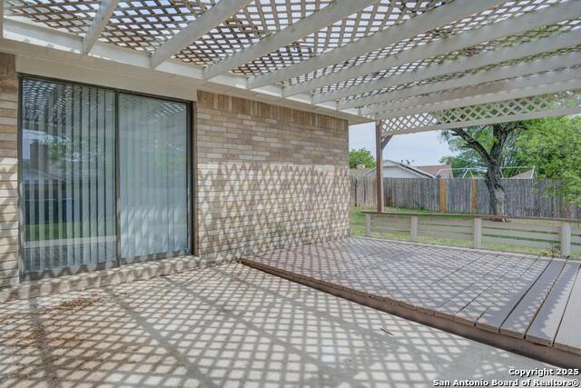 Listing photo id 20 for 7830 Lark Ridge