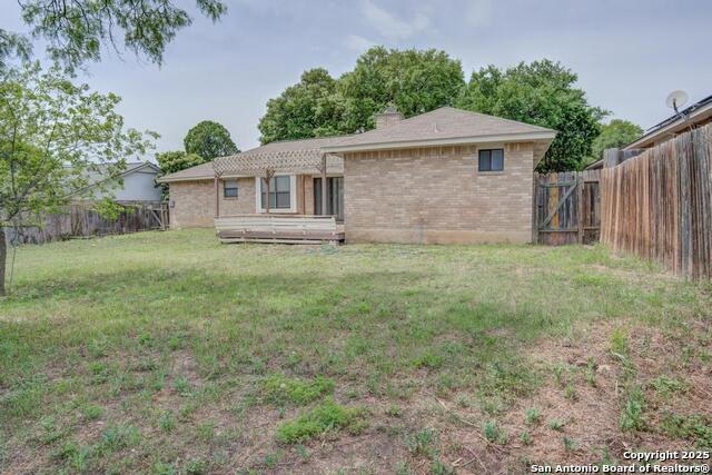 Listing photo id 25 for 7830 Lark Ridge