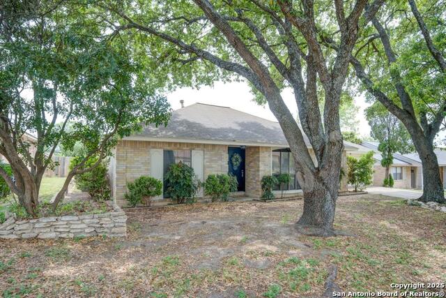 Listing photo id 1 for 7830 Lark Ridge