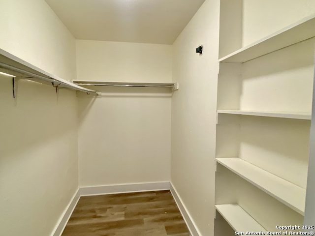Image 4 of 4 For 3915 Sherril Brook  4