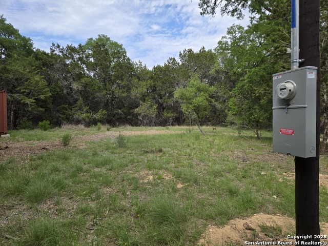 Image 23 of 35 For 555 Iroquois Trl