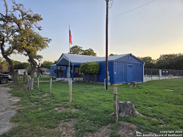 Image 33 of 35 For 555 Iroquois Trl