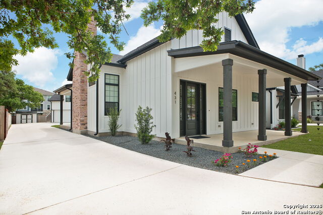 Image 2 of 48 For 431 Bandera Rd E