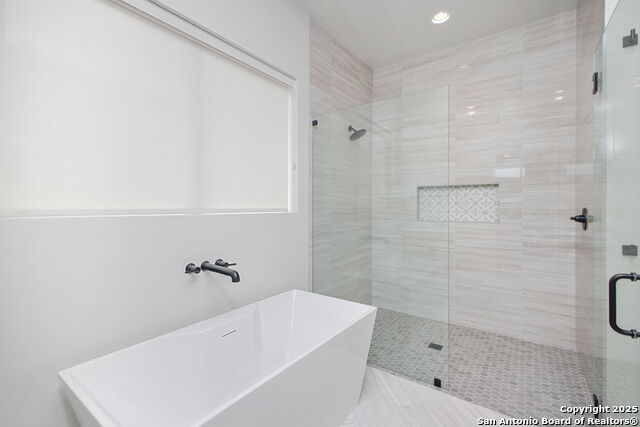 Image 33 of 48 For 431 Bandera Rd E