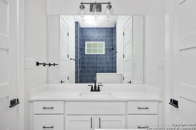 Image 35 of 48 For 431 Bandera Rd E