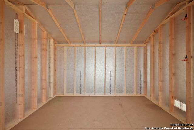 Image 40 of 48 For 431 Bandera Rd E