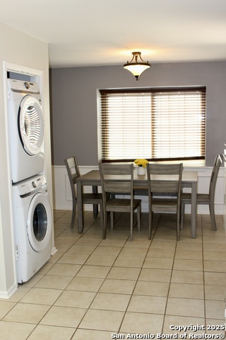 Image 15 of 30 For 7500 Callaghan  Apt 3