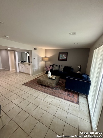 Image 8 of 30 For 7500 Callaghan  Apt 3