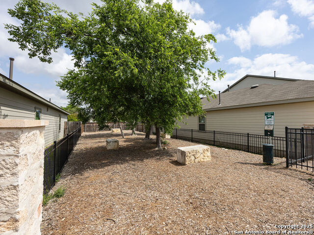 Image 27 of 31 For 6806 Prue Rd #63