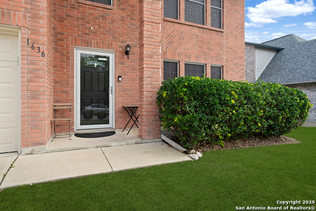 Image 4 of 31 For 1636 Yucca Park