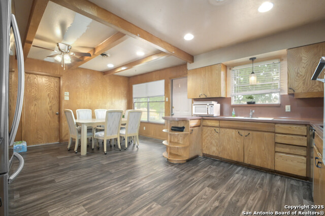Image 10 of 24 For 3819 Longridge