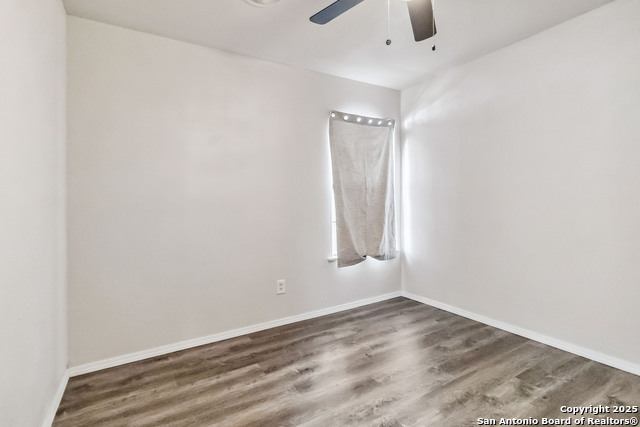 Image 18 of 24 For 4714 Newcome