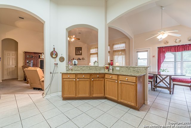 Image 19 of 50 For 518 Walnut Heights