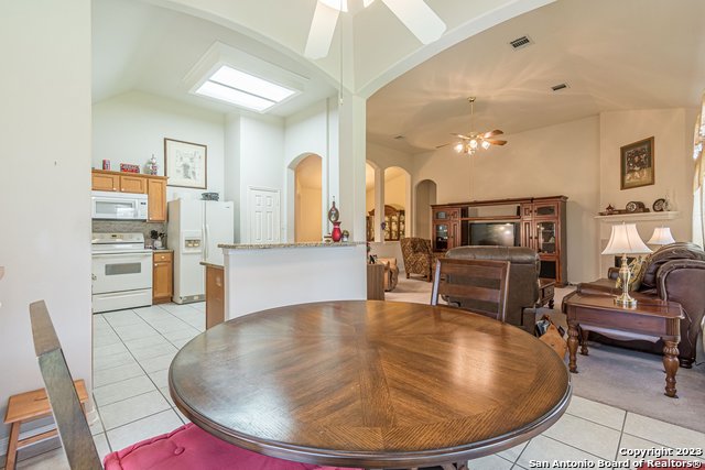Image 24 of 50 For 518 Walnut Heights