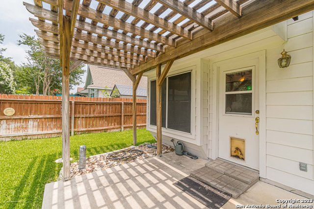 Image 43 of 50 For 518 Walnut Heights