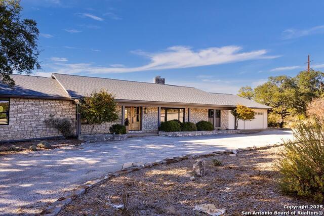 Listing photo id 0 for 393 Cave Springs Dr.