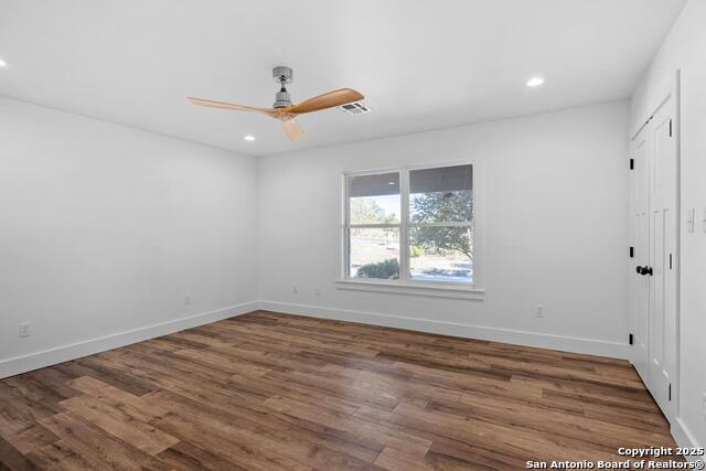 Listing photo id 20 for 393 Cave Springs Dr.