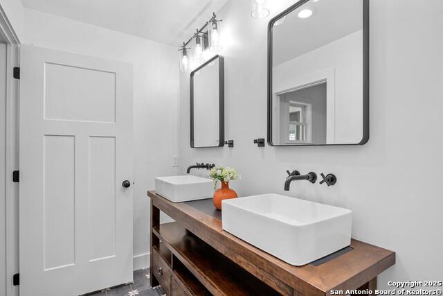 Listing photo id 28 for 393 Cave Springs Dr.