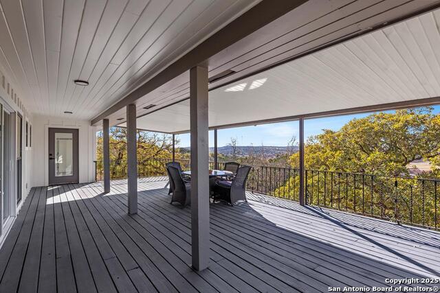 Listing photo id 33 for 393 Cave Springs Dr.