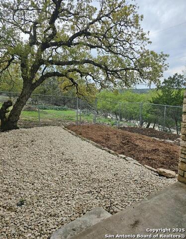 Listing photo id 41 for 393 Cave Springs Dr.