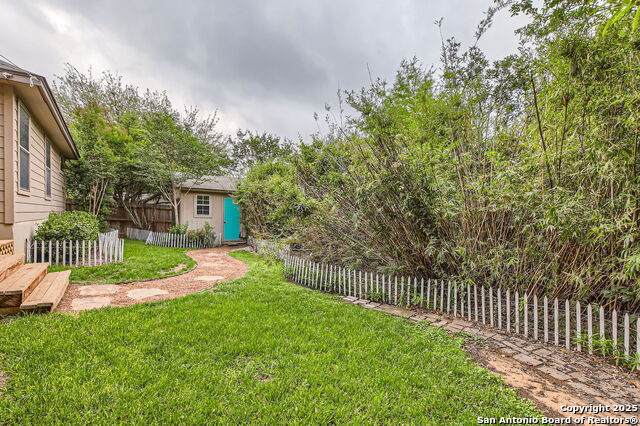 Image 11 of 27 For 9232 Larsons Ln