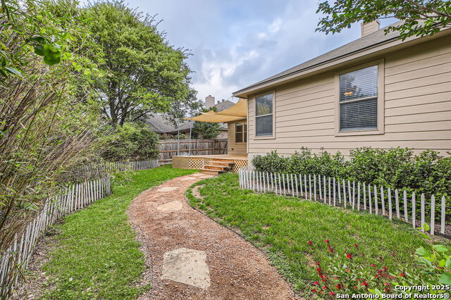 Image 22 of 27 For 9232 Larsons Ln