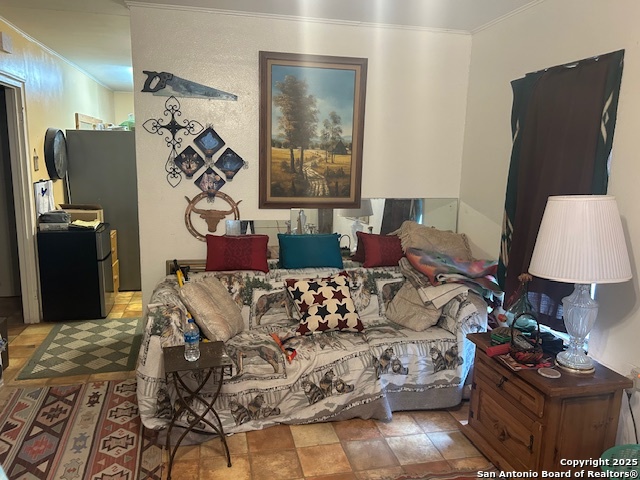 Listing photo id 2 for 404 Polk W 
