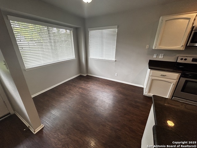Image 15 of 22 For 14118 Susancrest