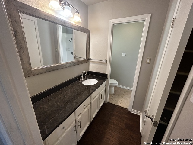 Image 4 of 22 For 14118 Susancrest