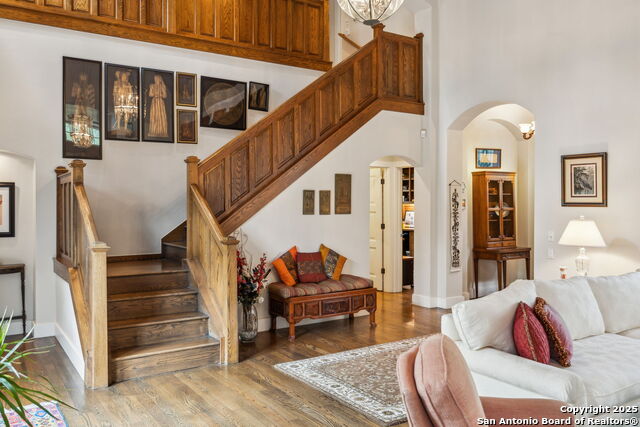 Listing photo id 9 for 110 Turnberry Way