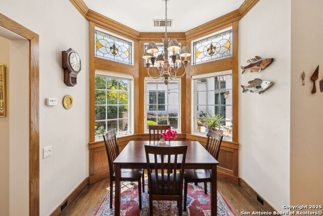 Listing photo id 22 for 110 Turnberry Way