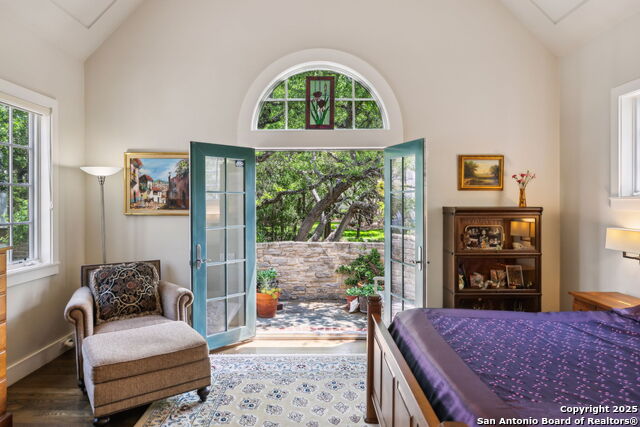 Listing photo id 25 for 110 Turnberry Way