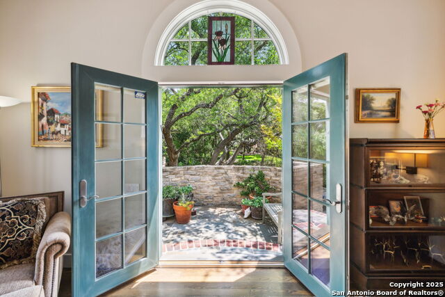Listing photo id 26 for 110 Turnberry Way